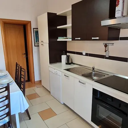 Apartment Ivita Pag Town