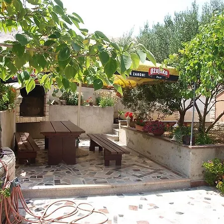 Apartment Ivita Pag Town