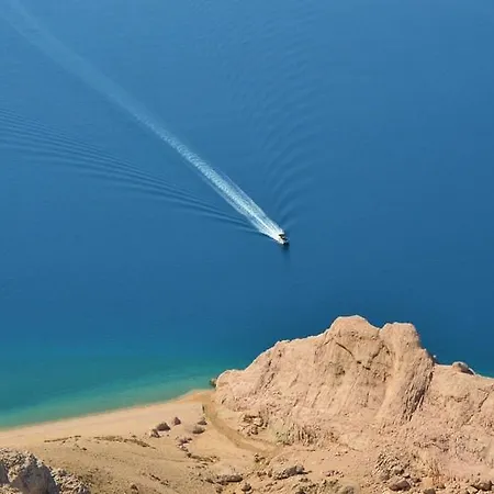 شقة Ivita